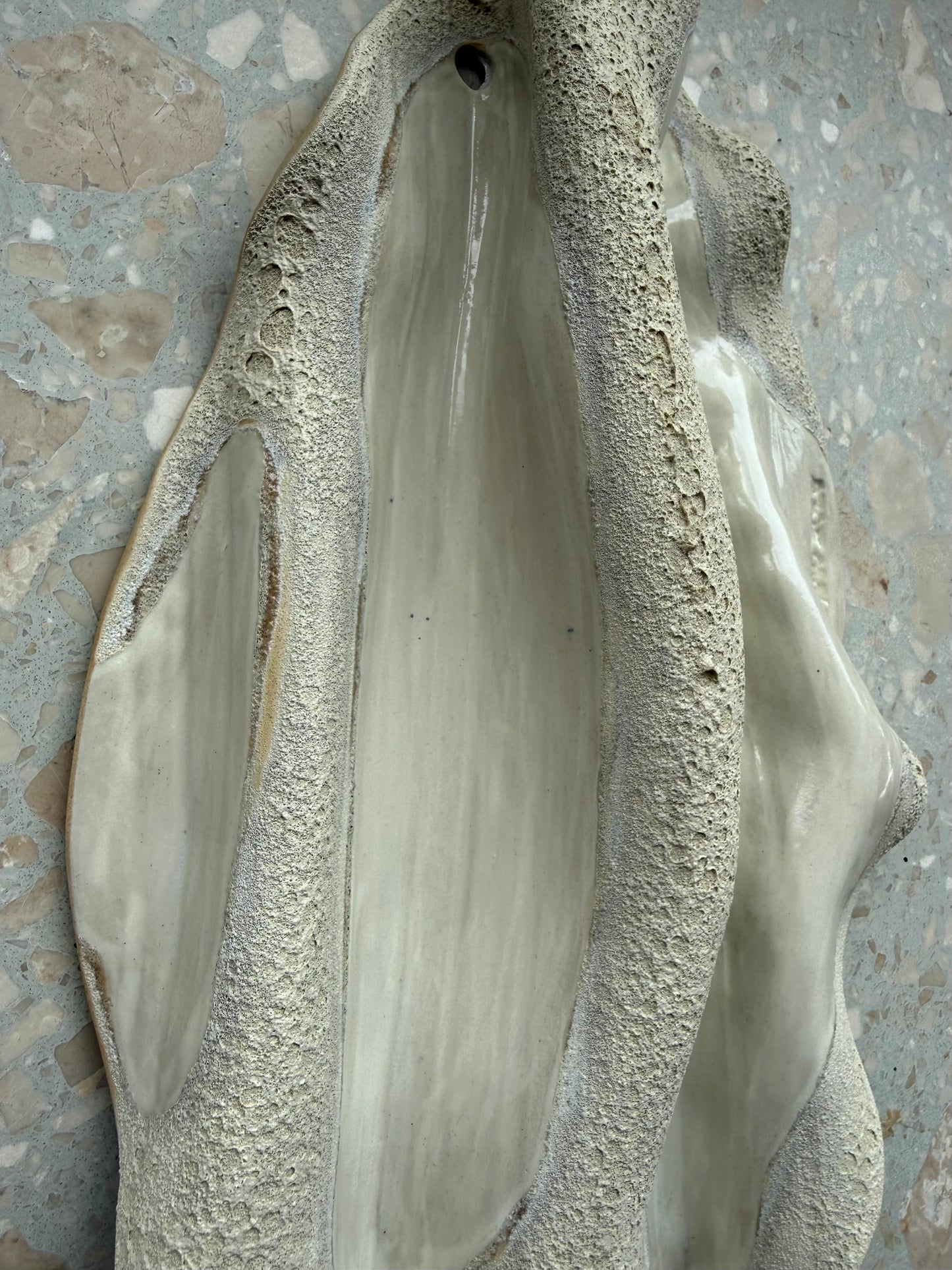 Handcrafted ceramic wall art sh:08:22