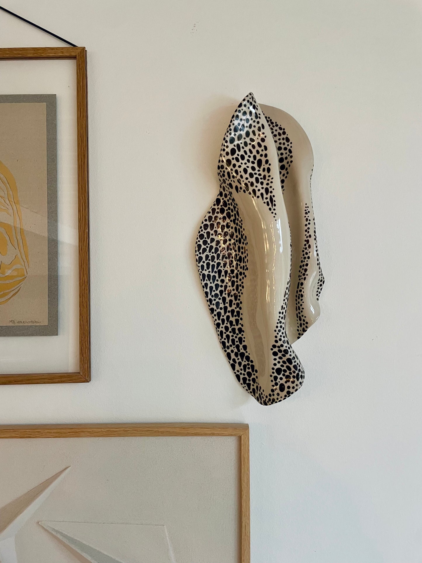 Handcrafted ceramic wall art sh:09:01