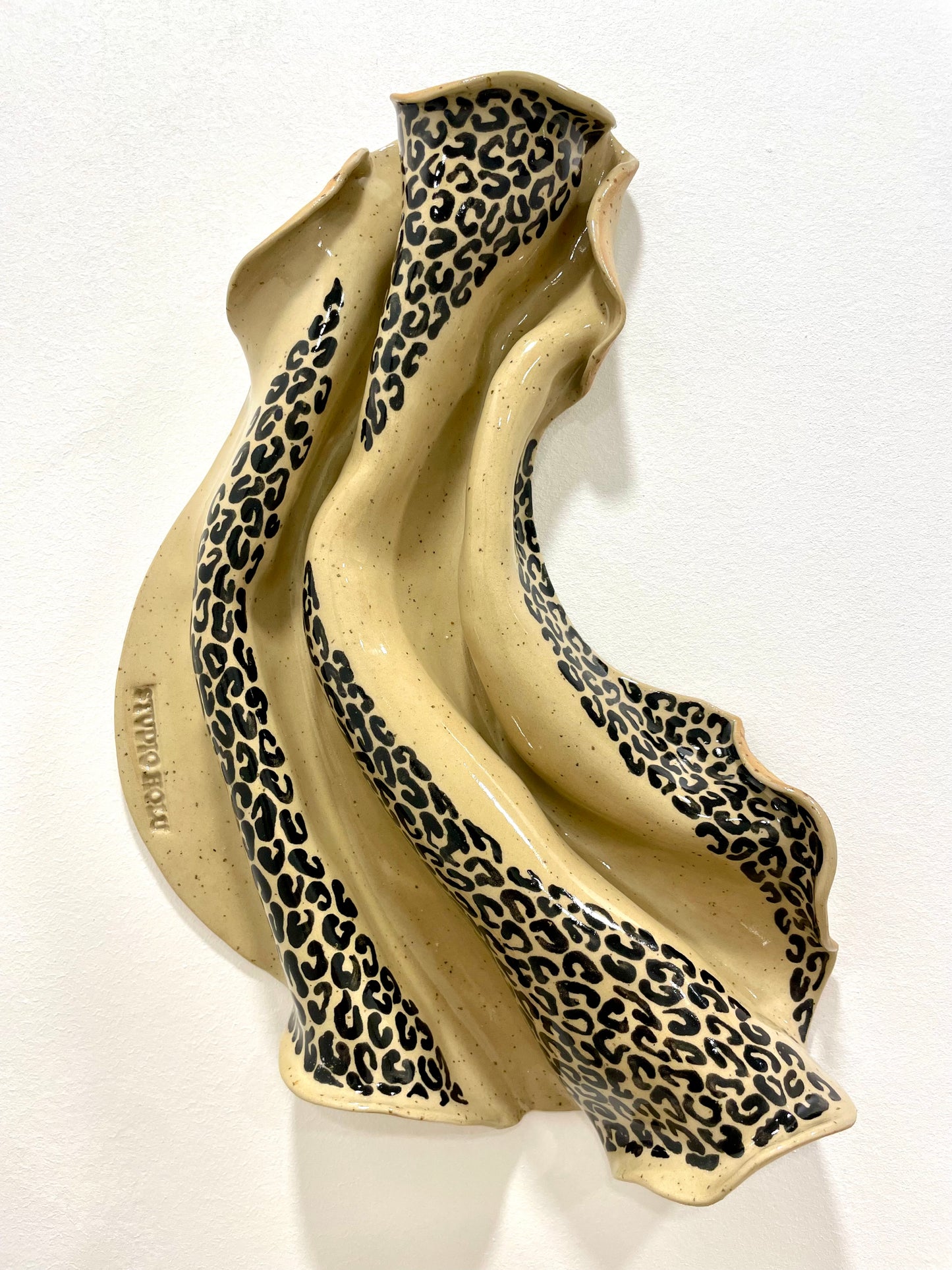 Handcrafted ceramic wall art sh:09:05